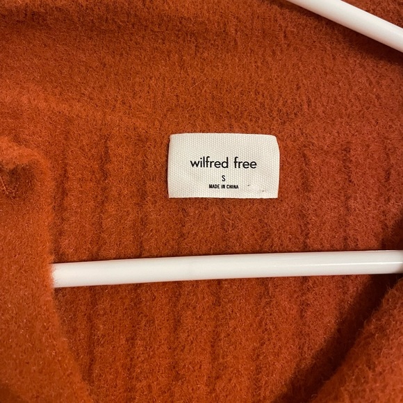 Aritzia sweater - Picture 5 of 5